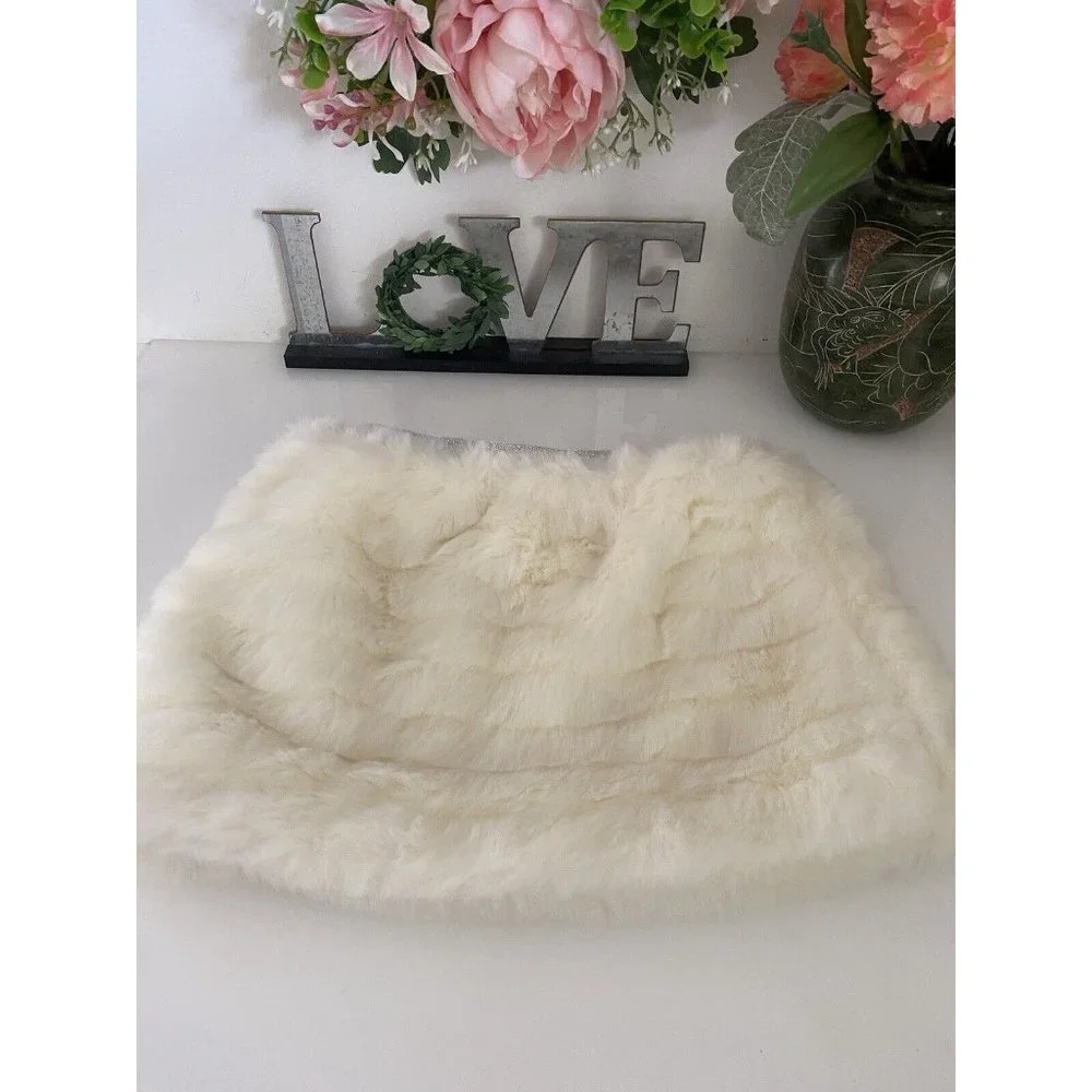 Toddler Girls Cream and Silver Faux Fur Skirt Size 3T Fuzzy Warm Stylish Elastic
